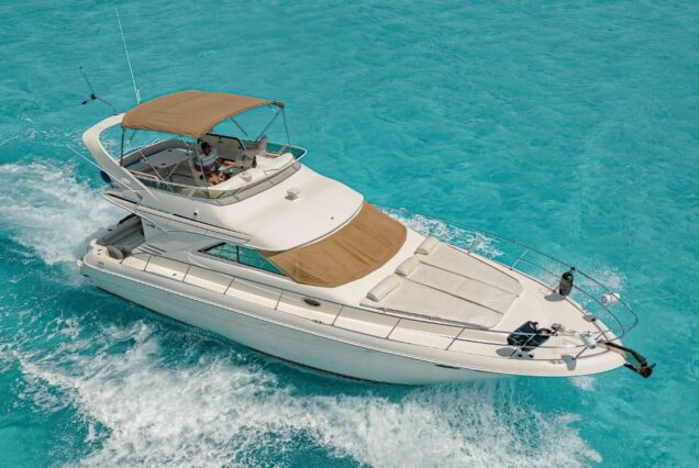 Sea Ray Flybrige 47 Ft